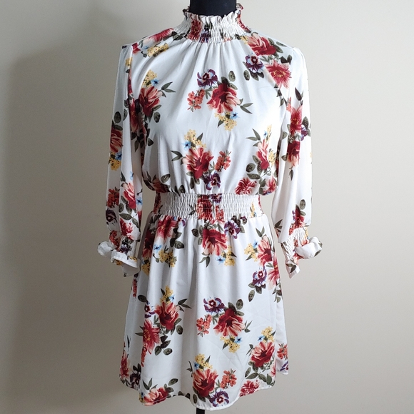 Indulge In Style Floral Dress - Picture 2 of 10